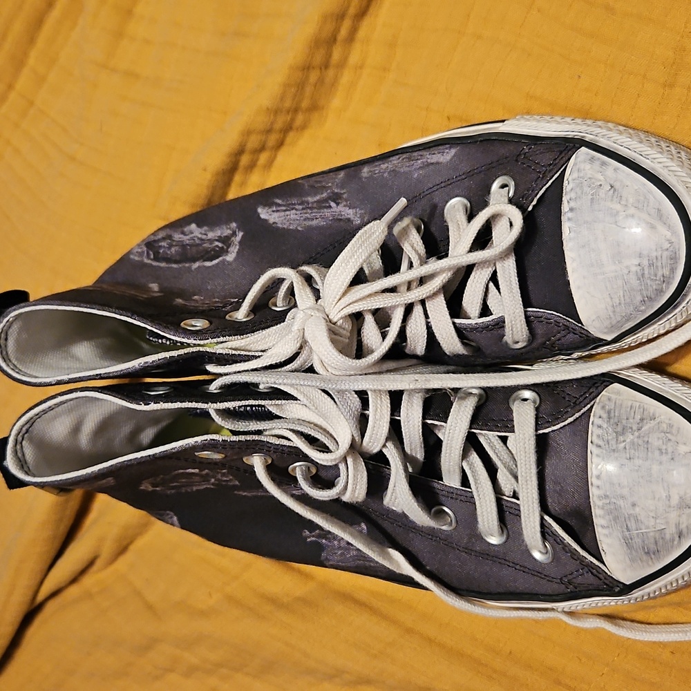 Charli XCX Converse